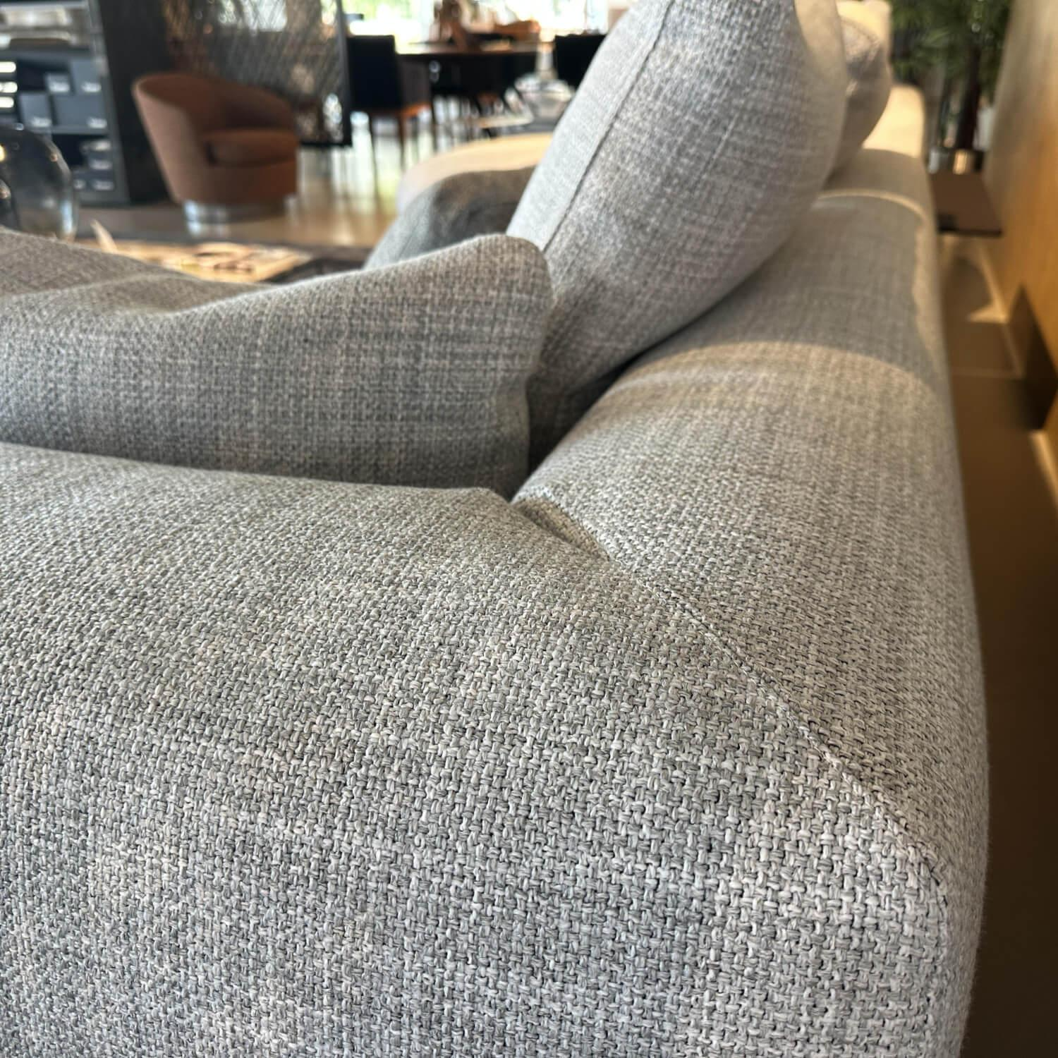 Minotti - Polstergruppe Connery Stoff Double 02 Ghiaccio Grau Ablage Leder Aspen Schwarz Mit Kissen - 7