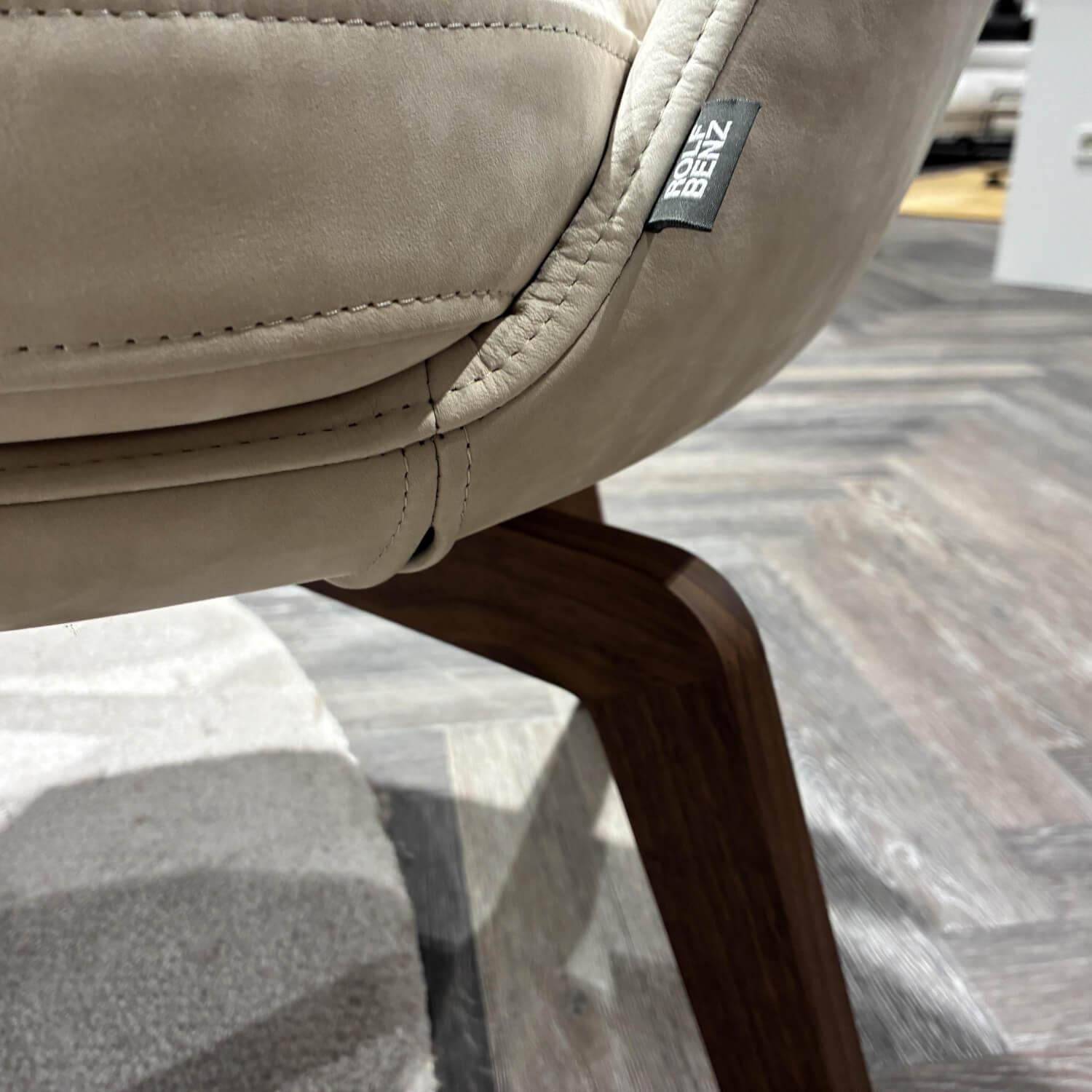 Rolf Benz - 2er-Set Clubsessel 562 CL-SE Inkl. Beistelltisch Leder Hellelfenbein Beige Und Stoff Tannengrün Gestell Amerikanischer Nussbaum Massiv Lackiert Mit Drehfunktion Beistelltisch 972-102 Naturstein Graphit Brown Braun - 9