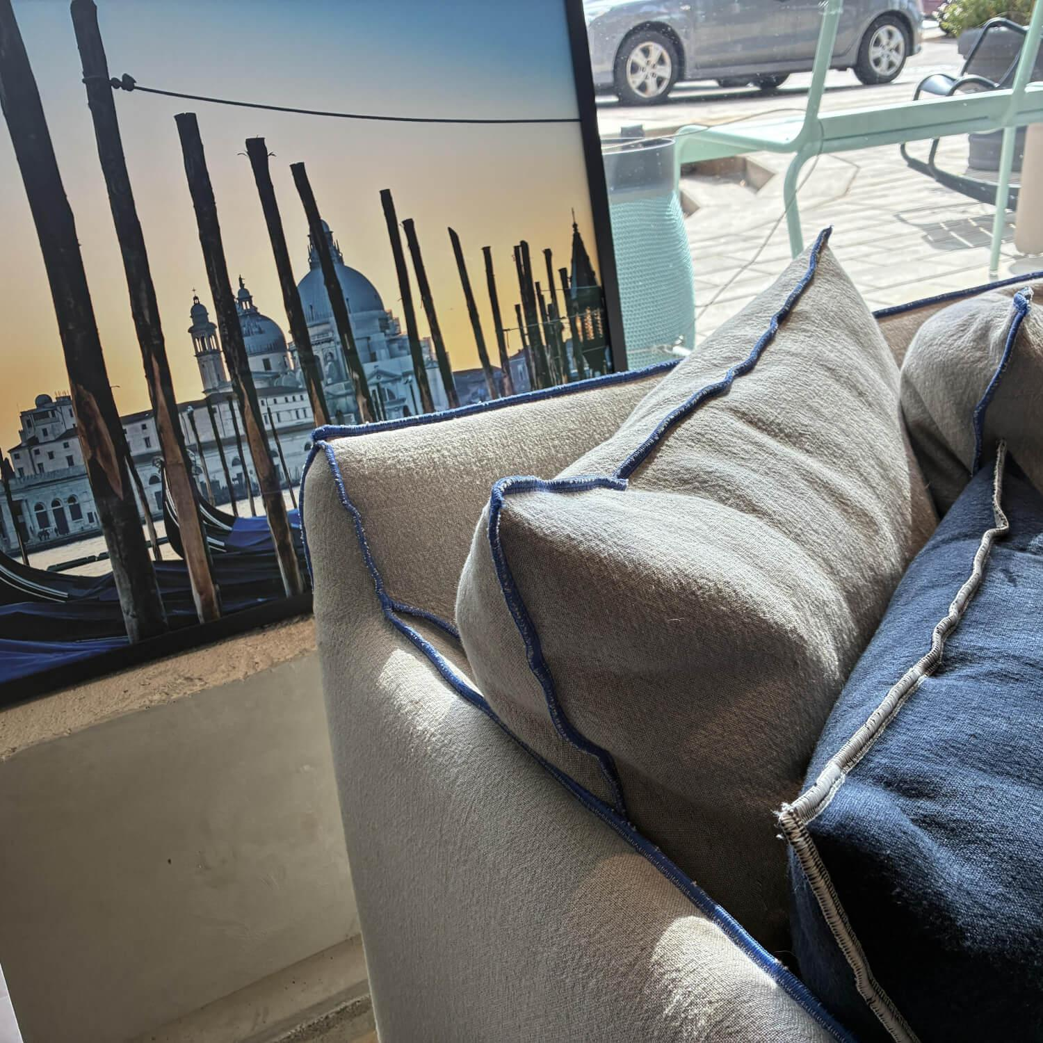 Gervasoni - Sofa Ghost 12 Stoff C Sand Zingaro Grau Inklusive Kissen - 5