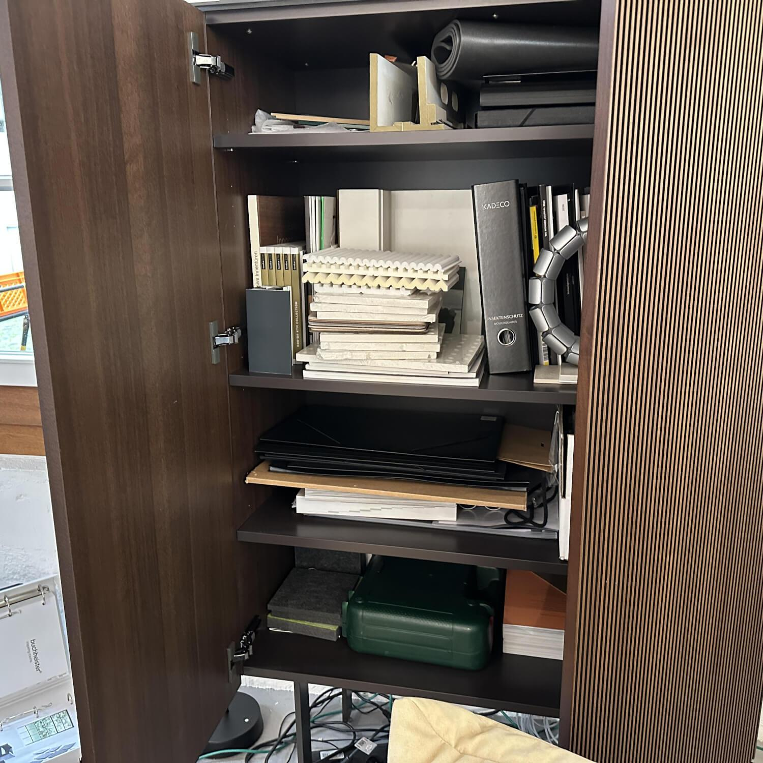 Ligne Roset - Container Selvans Nussbaum Dunkel Inklusive Top Feinsteinzeug Marquinia Schwarz - 5