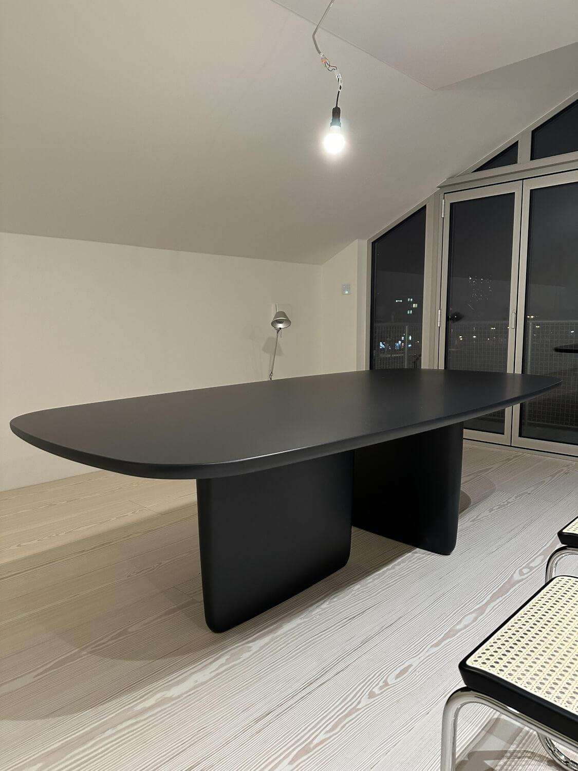 B&B Italia - Esstisch Tobi Ishi Tischplatte T240R MDF 9907E Anthrazit Satiniert Ohne Stühle - 7