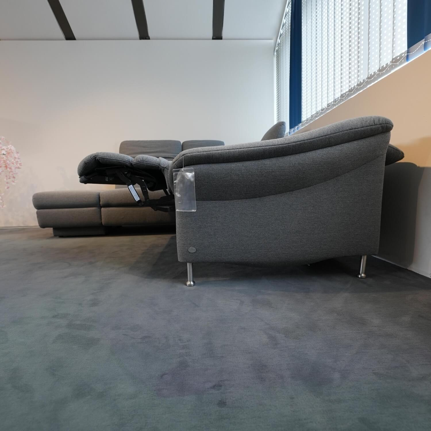 himolla - Ecksofa 1924 Stoff 24 Q2 Fashio Magma Grau Fuß Edelstahloptik - 3