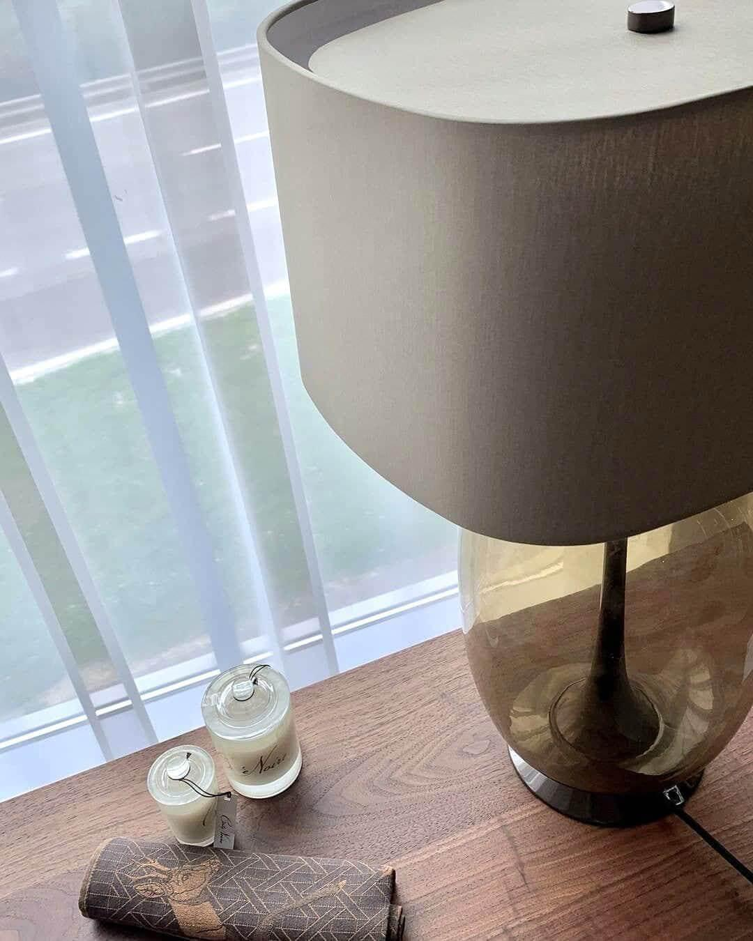 Bielefelder Werkstätten - Tischlampe Stella Schirm Creme Gestell Bronze Glas Bronzebraun - 5