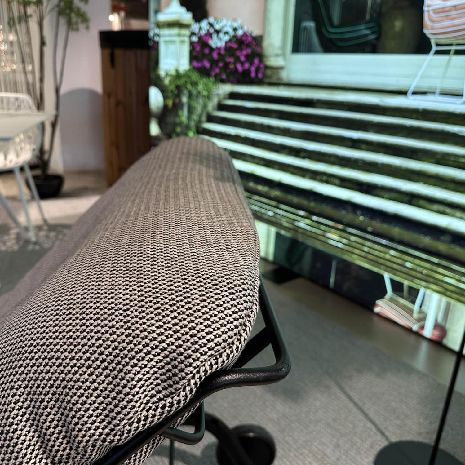 Freifrau - Outdoor Sunbed Liege Leyasol Stoff Loopi Pepper Grau Schwarz Gestell Schwarz Pulverbeschichtet - 6