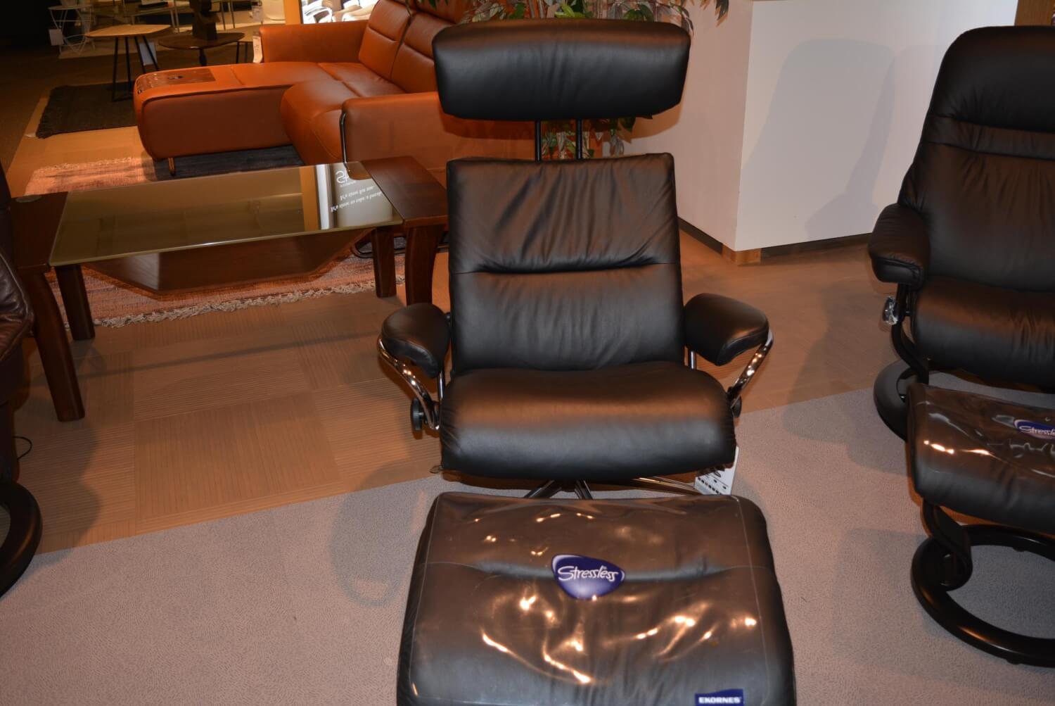 Stressless - Relaxsessel Tokyo Star M Niedrige Leder Paloma Black Schwarz Mit Hocker Rückenlehne Mit Kopfstütze Standard Base Star Base - 3