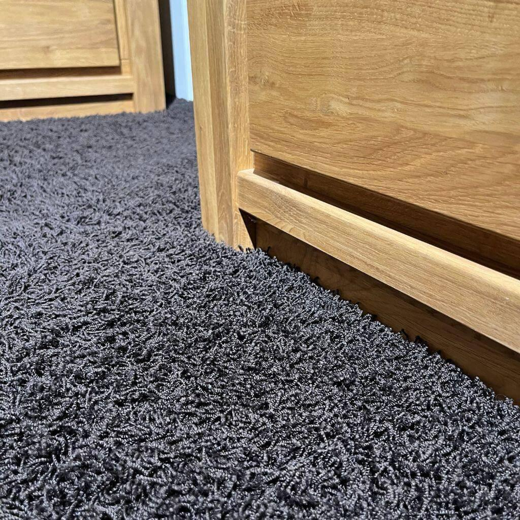 Natura - Sideboard Farmingdale Oberfläche Natur Eiche Geölt Griffe Metall Schwarz - 3