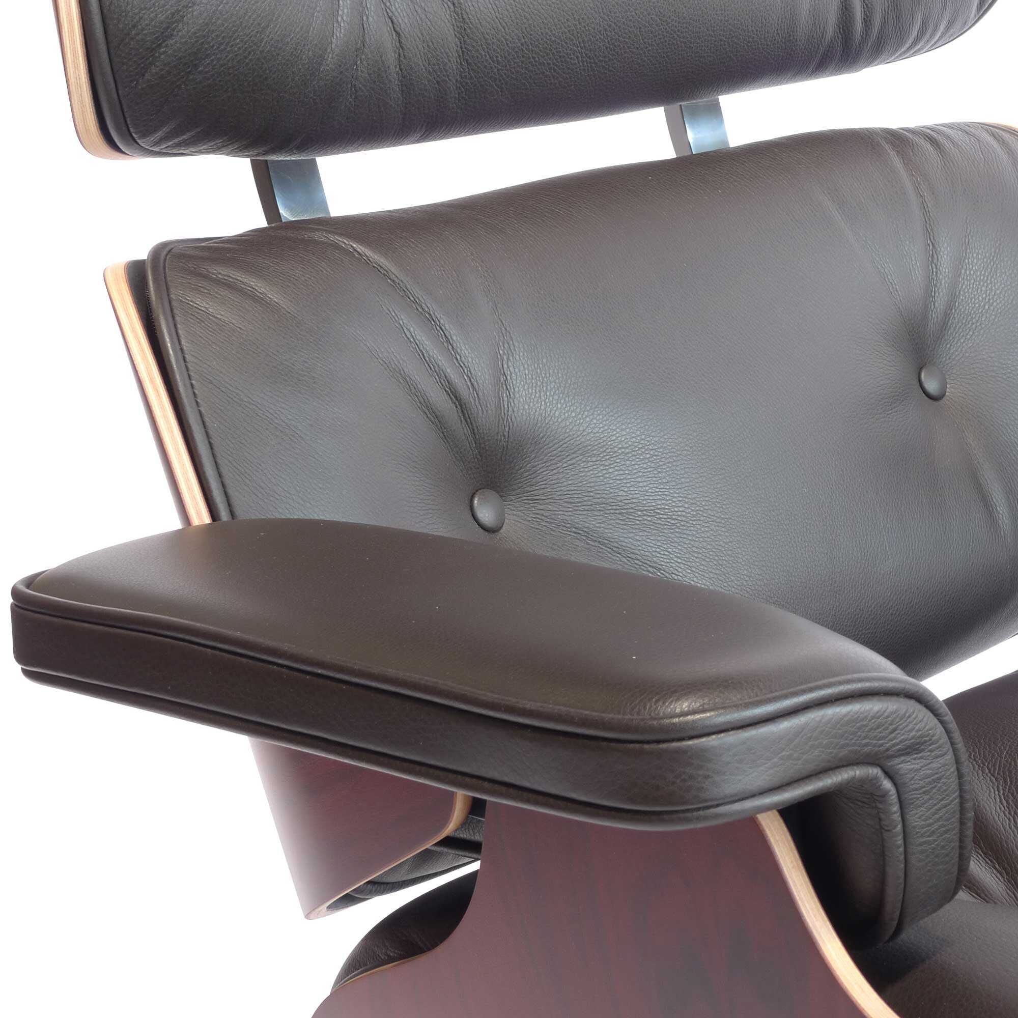 Sessel Eames Lounge Chair mit Ottoman Leder Braun Kirschbaum neue Maße Ausstellungsstück