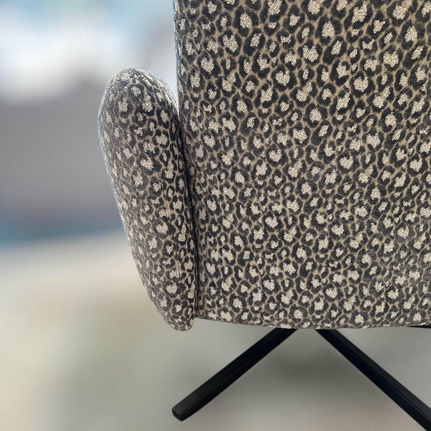 Bielefelder Werkstätten - Loungesessel Heaven Stoff Scarlett BW1789-383 Grau Leopard Print Sternfuß Schwarz Matt - 3