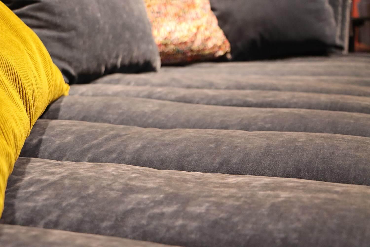 Big Sofa Moonraft  Stoff Velvet Powder Grey Mit Massivholzgestell Und Kunststoffgleitern