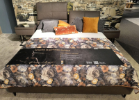 Hukla - Polsterbett HUPB22140 Stoff Galero Nougat Braun Füße Metall W014 Schwarz Inklusive Nachtkonsolen Und Kissen - 7