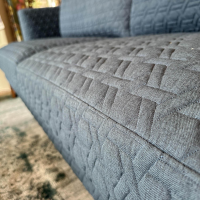 Bielefelder Werkstätten - Sofa Polo Living Stoff Chivasso Cape Town CH2998 083 Mittelblau Füße Nussbaum - 3