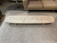 ClassiCon - Beistelltisch Materia Long Table Platte Travertin Natur Vertiefungen Indigo Gefärbt Füße Esche Massiv Natur - 3