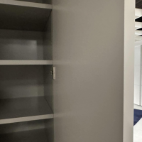 Interlübke - Kleiderschrank Collect Mattlack Außen M08 Greige Innen M23 Muschel Grau - 7
