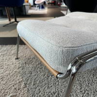 Zanotta - Sessel Maggiolina Stoff Trama 30 Naturale Grau Beige Schale Kernleder Gold Gestell Stahl Poliert Inklusive Hocker - 7