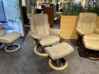 Stressless - Sessel Mayfair M Leder Batick Mole Beige Gestell Metall 40 Alu Poliert Fuß Signature Holz Eiche Mit Hocker - 10