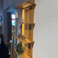 Natura - Wandregal Hillsboro Wildeiche Massiv Geölt Mit Beleuchtung - 4