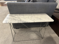 COR - Beistelltisch Pilotis Platte Rechteckig Marmor Arabescato Weiß Gestell Metall Verchromt - 2