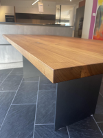 kf furniture - Tisch Theben 3000 Platte Astiger Nussbaum Gestell Stahl Geschliffen Matt Lackiert Schwarz - 2