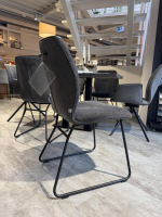 Global - 6er-Set Stuhl Dinner Stoff Microfaser Ledo Grau Gestell 1x Stativ Drehbar Metall Schwarz 1x Stativ Fest Metall Schwarz Und 4x  Kufen Eisen Schwarz - 9