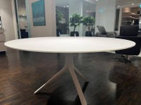 Kristalia - Esstisch Oops I Did It Again Platte Pure Laminat Weiß Gestell Weiß Lackiert - 6