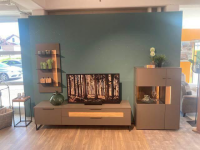Loddenkemper - Wohnwand Linee Living LS24 Galano Lack Terrabraun Braun Grau Absetzung Eiche Wellenoptik Mit Beleuchtung - 6