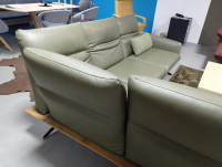 Koinor - Ecksofa Calmo 1 Leder B Bonito Canna Grün Massivholzrahmen Wildeiche Gestell Metallkufe Schwarz Pulverbeschichtet - 6