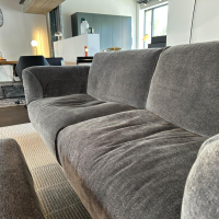 Edra - Sofa Grande Soffice Stoff Tessto 8568 Grau Füße Schwarz inkl. Hocker - 2