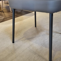 einzelstuehle-rolf-benz-stuhl-noa-690-rolf-benz-leder-36-mittel-quarzgrau-fuesse-umbragrau-lackiert-8