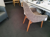 Montis - Stuhl Vico Stoff Aldo 2 Braun Gestell Nussbaum Massiv - 4