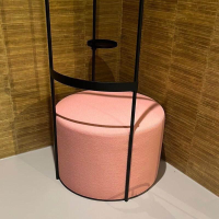 Schönbuch - Garderobe Tilda Stoff Vidar 755 Rose Rosa Gestell Stahl Schwarz Pulverbeschichtet Mit Ablage - 3