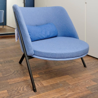 Tecta - Loungesessel DS70 Stoff Dama 75 Mittelblau Blau Gestell Schwarz Pulverbeschichtet Mit Kissen Und Hocker - 7