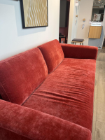Raum.Freunde - Sofa Lenni Style Stoff Wildflower 9 Raspberry Pink Rot Füße Metall Schwarz - 6