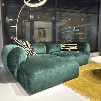 Bretz - Ecksofa Tharuun Stoff 67 7137 Velours Emerald Grün Füße Gleiter Schwarz Inklusive Kissen - 8