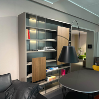 Molteni & C - Wohnwand 505 Türen Eukalyptus Lack Dolomitgrau Und Taubengrau Mit Beleuchtung - 8