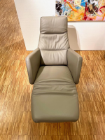 Contur - Relaxsessel Positano Medium Semianilinleder Lava Grau Kreuzfuß Schwarz Bedienelement Edelstahl - 5