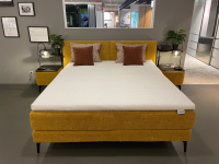 Hukla - Boxspringbett Highland R Stoff Maranta Curry Gelb PG 6 KT23138 Fuß W010 Metall Schwarz Inklusive Nachtkonsolen - 5