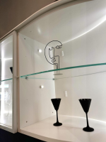 Hülsta - Vitrine Navis Pure Weiß Lack mit Hängeelement - 2