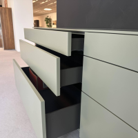 Hülsta - Sideboard Neo Lack NCS S4010 Mintgrün Grün Matt Gestell Metall Chrom Glänzend - 5