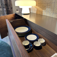 Riva1920 - Kommode Rialto Fly Front Nussbaum Korpus Eisen Lackiert - 4