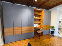 Team 7 - Kleiderschrank Valore Eiche Natur Geölt Front Farbglas Mittelgrau Matt Korpus Buche Mit Beleuchtung - 8