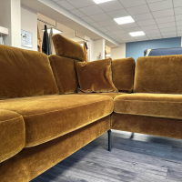 Gehlenborg Sitzmöbel - Ecksofa Living Rohleder Stoff Cloud 52 Gold Füße Metall Schwarz Mit Klappbarer Armlehne - 3