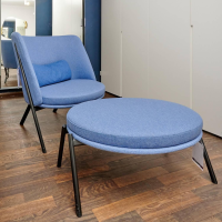 Tecta - Loungesessel DS70 Stoff Dama 75 Mittelblau Blau Gestell Schwarz Pulverbeschichtet Mit Kissen Und Hocker - 8