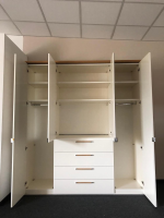 Loddenkemper - Schrank Vita Lack Bianco Weiß Matt Absetzung Balkeneiche 4 Drehtüren - 2