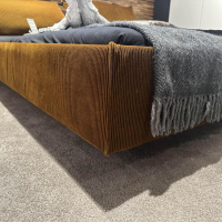 Möller Design - Systembett MD13 Stoff Charmelle Cord 52 Rot Braun Holzfuß Schwarz Mit Kopfteil Rose - 2