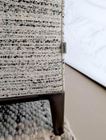 Maxalto - Sofa Lucrezia Soft Stoff Deluxe Diana Schwarz-Weiß Grau Gestell Bronzefarbig - 8