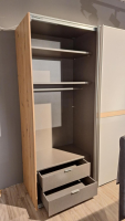 Nolte - Schwebetürenschrank Marcato Front Glas Seidengrau Matt Korpus Platin Eiche Nachbildun - 7