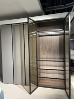Novamobili - Kleiderschrank Night Collection 2022 Front Lack 331 Visone Matt Korpus 72 Noce Mit Beleuchtung - 4