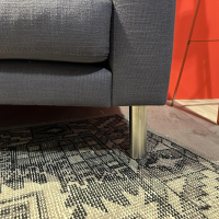 Wagner Living - Sofa Design Stoff 2 Dunkel Grau Blau Fuß Chrom Blau - 2