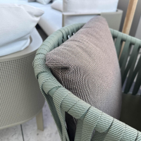 Kettal - Sitzgruppe Tisch Comedo Platte Aluminium Bronze Stuhl Bitta Bandgeflecht Bucket Rope Z21 Grün Gestell Aluminium Schwarz - 2