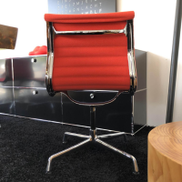 einzelstuehle-vitra-stuhl-aluminium-chair-ea-101-stoff-hopsak-koralle-poppy-red-rot-374-03-64077